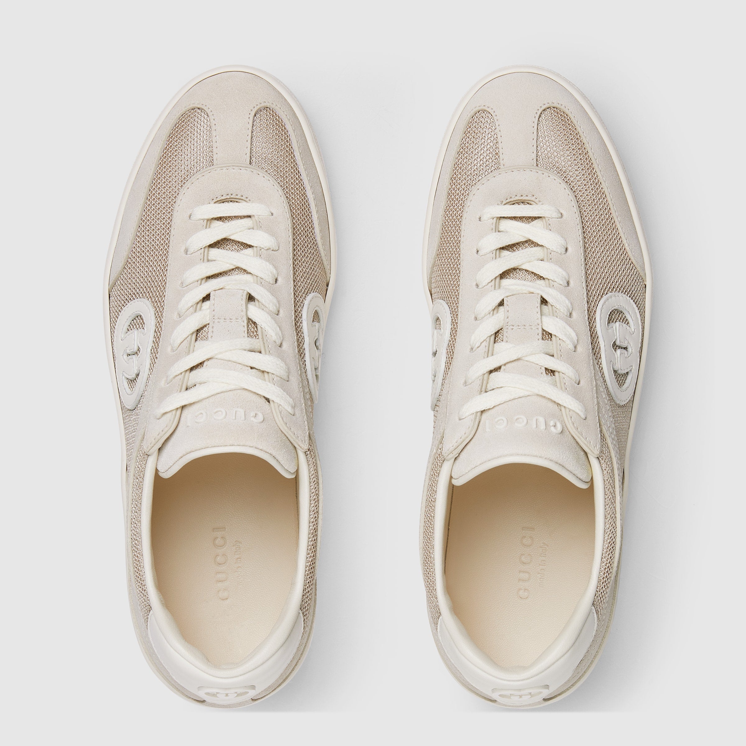 ante en beige claro