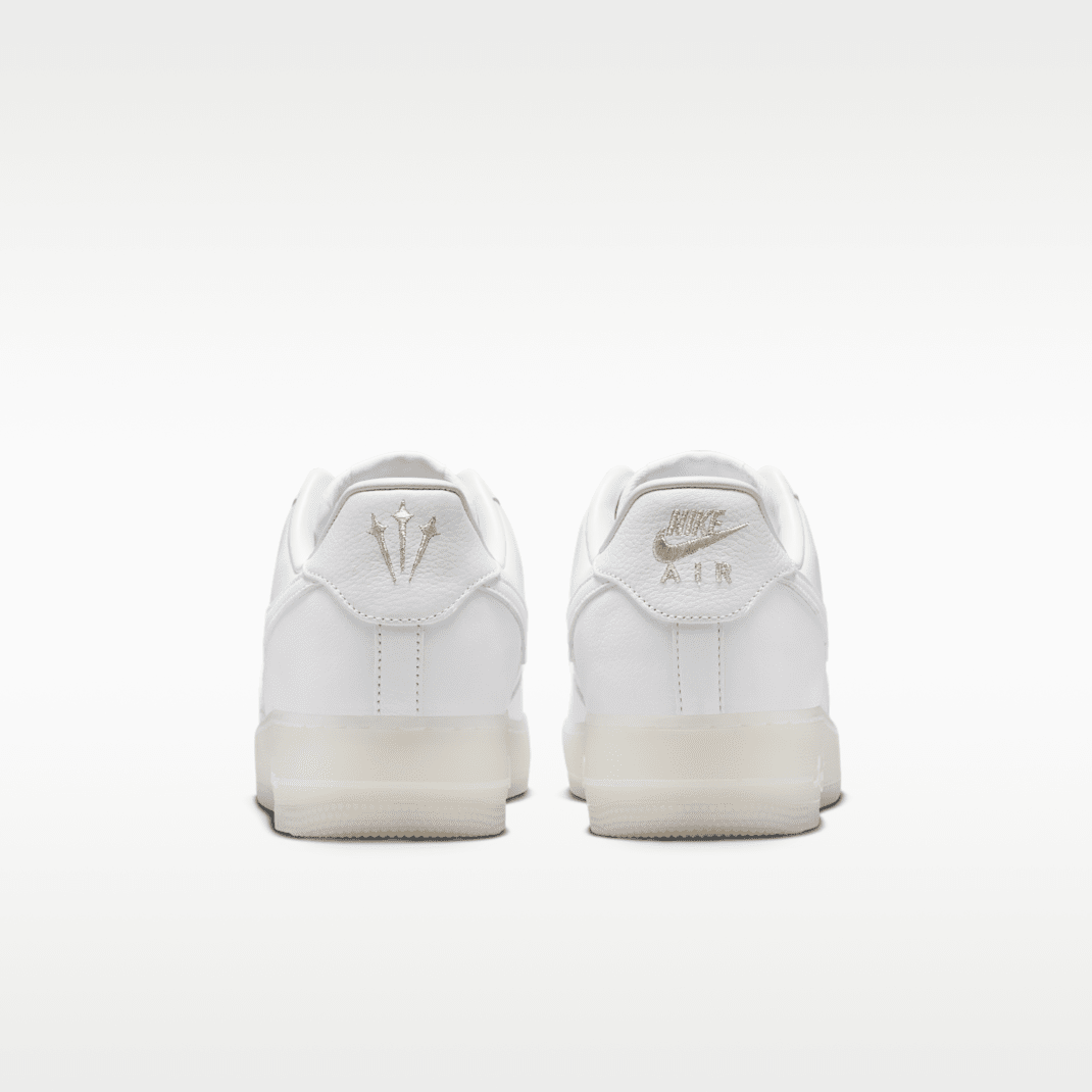 White/Metallic Silver/Cobalt Tint