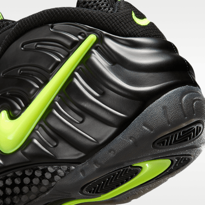 Black/Voltage Yellow