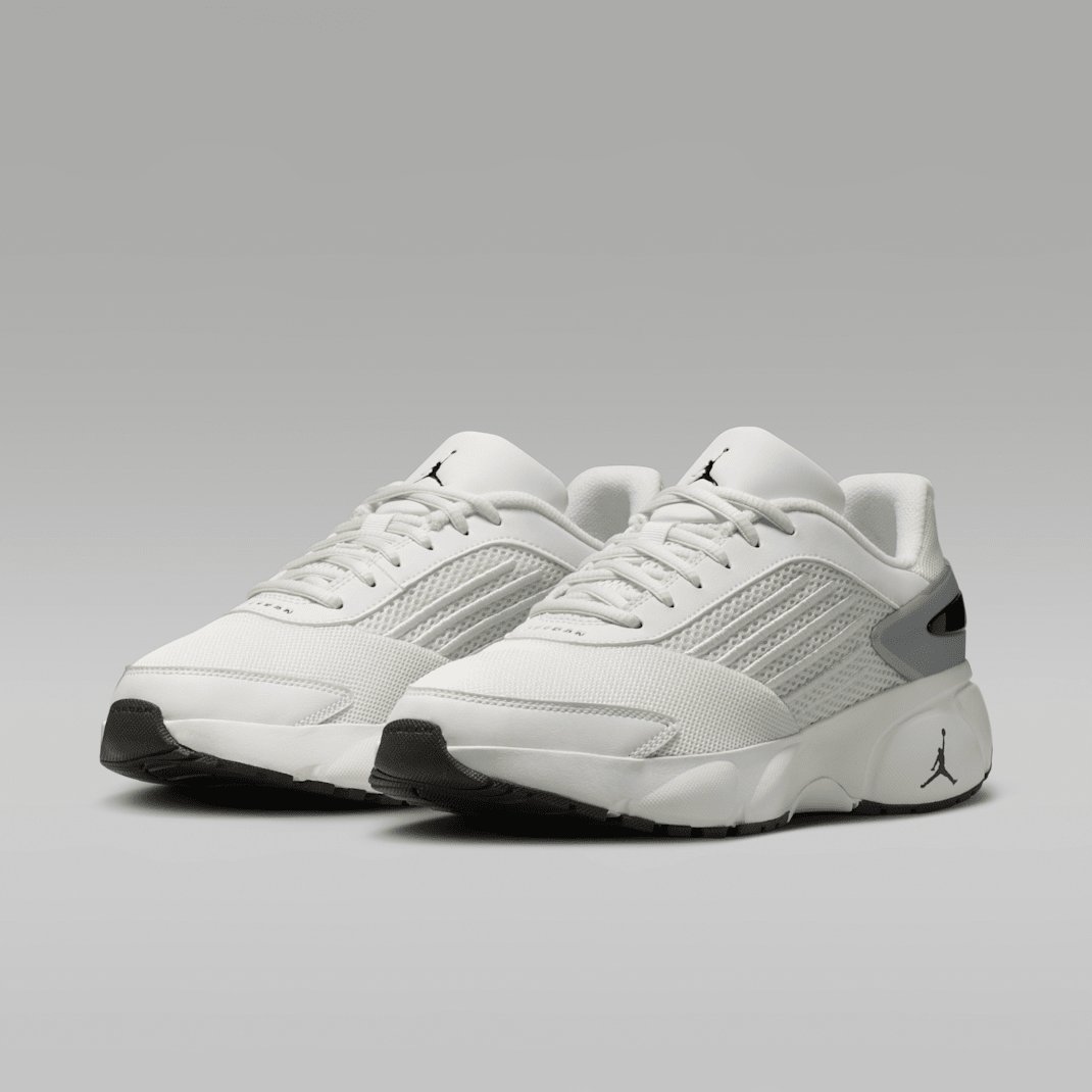 Summit White/Metallic Silver/Black