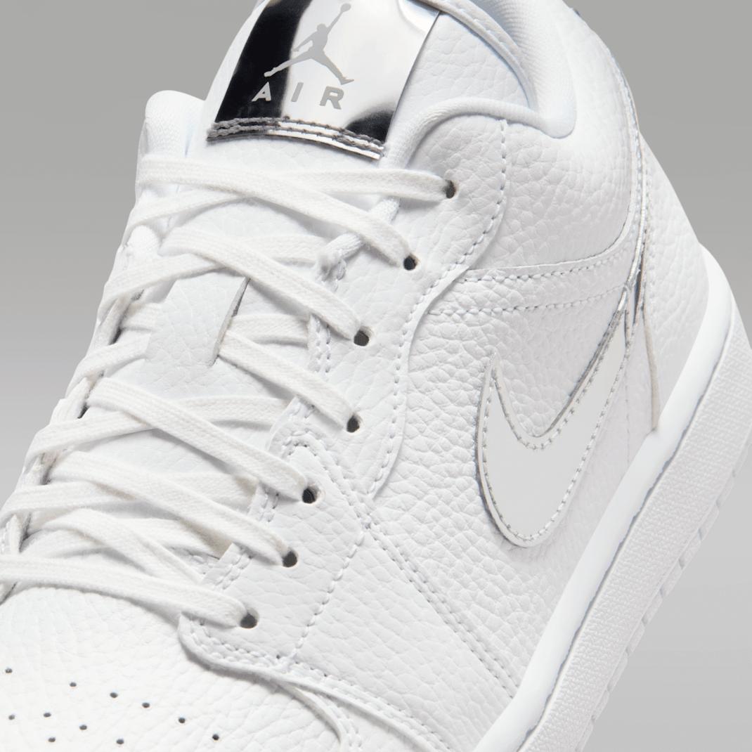 White/White/Metallic Silver/White