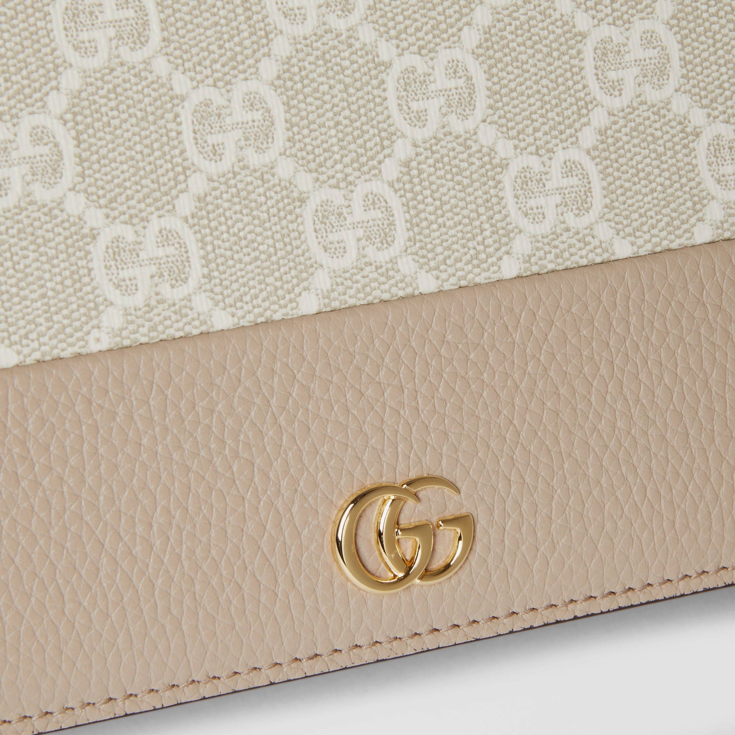 GG Supreme beige y blanco
