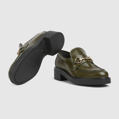 piel verde oscuro