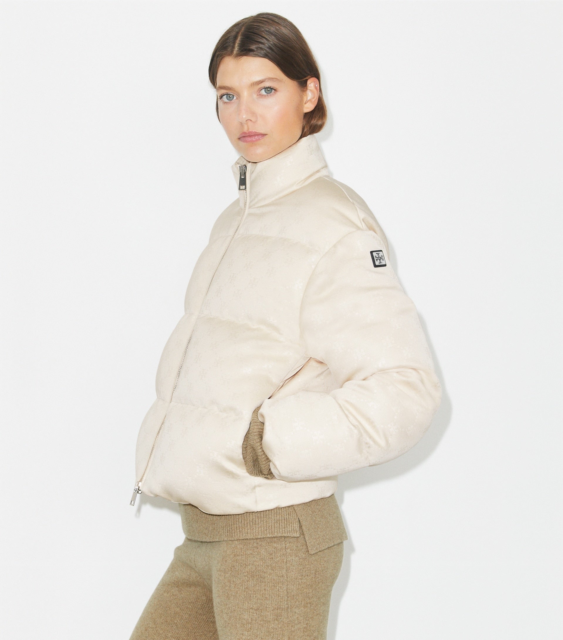 beige