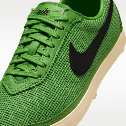 Chlorophyll/Muslin/Black