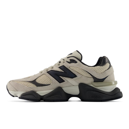 Timberwolf With Black Cement