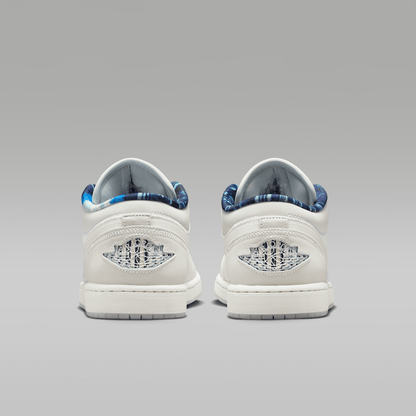 Summit White/Multi-Color/Off White/Sail