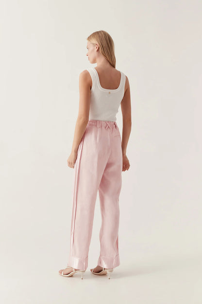 SOFT PINK