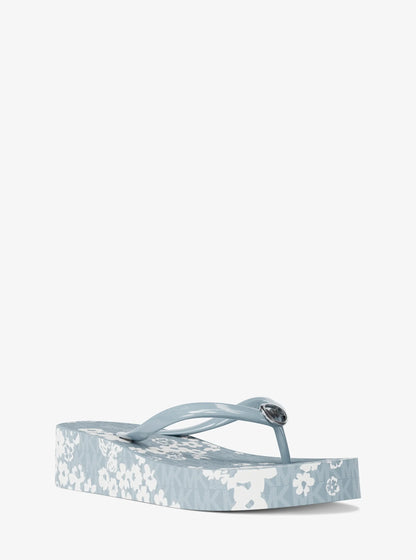 PALE OCEAN