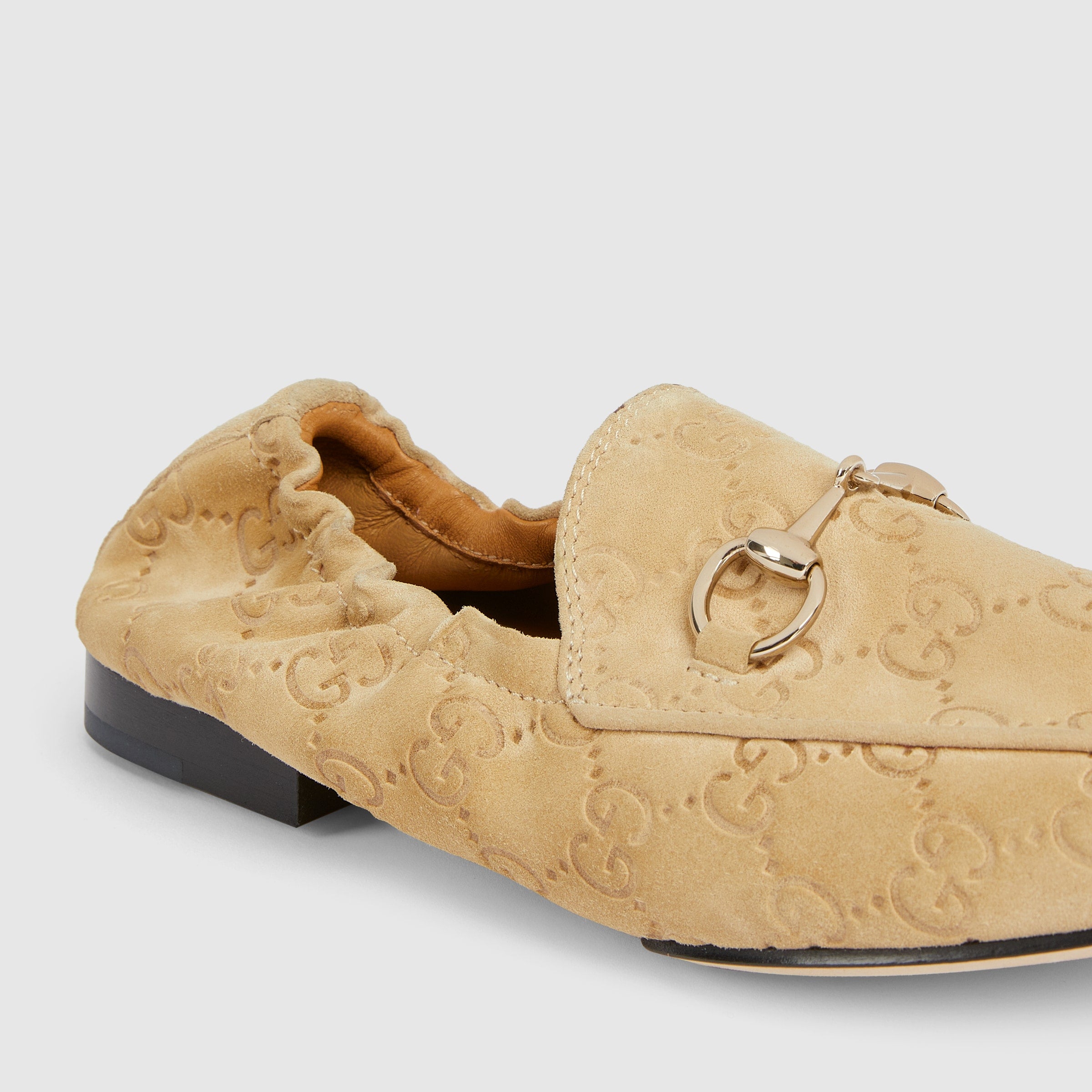 ante con GG beige
