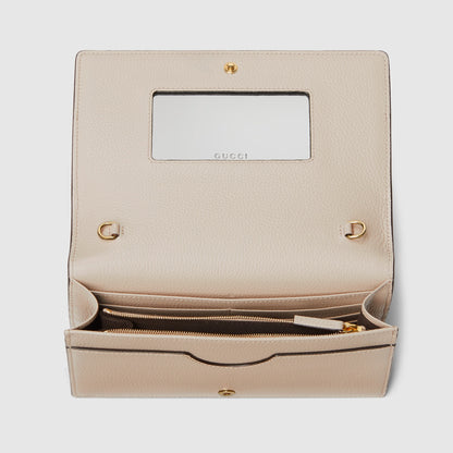 GG Supreme beige y blanco