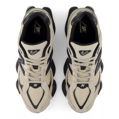 Timberwolf With Black Cement