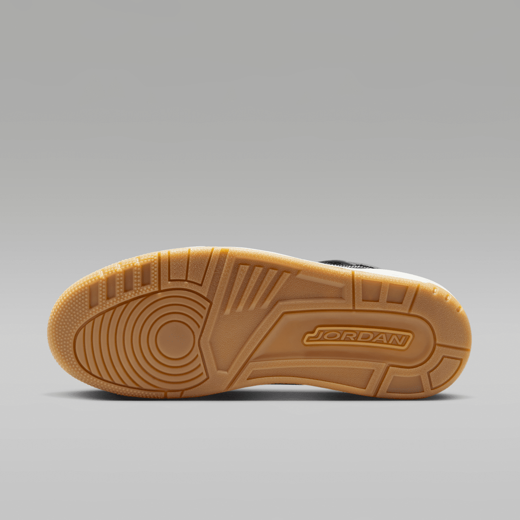 Black/University Red/Gum Medium Brown/Sail