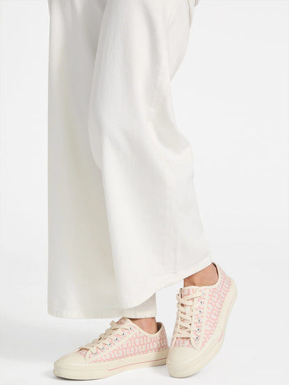 Medium Pink
