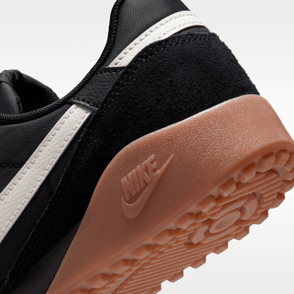 Black/Gum Medium Brown/Sail