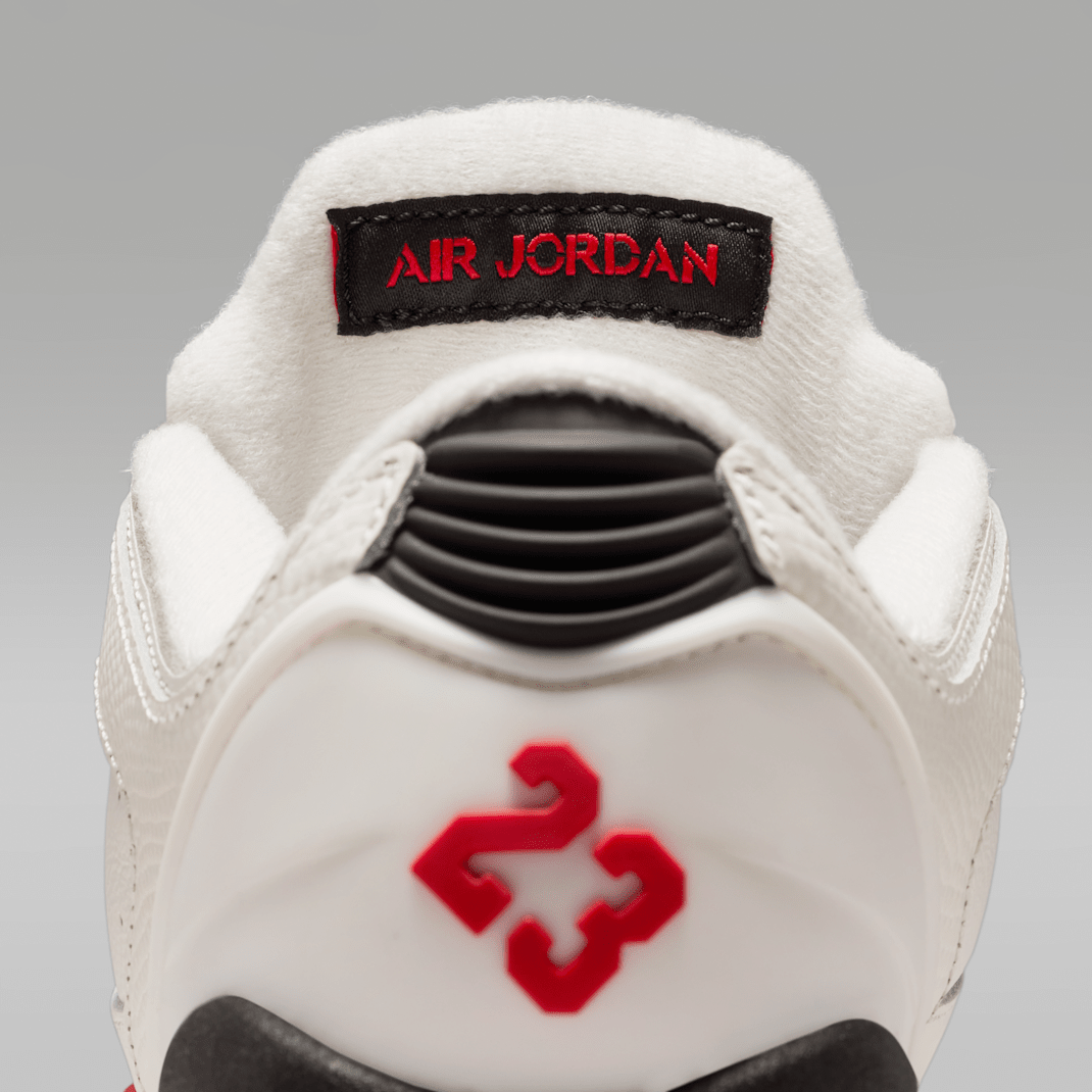Sail/Black/Reflect Silver/Fire Red