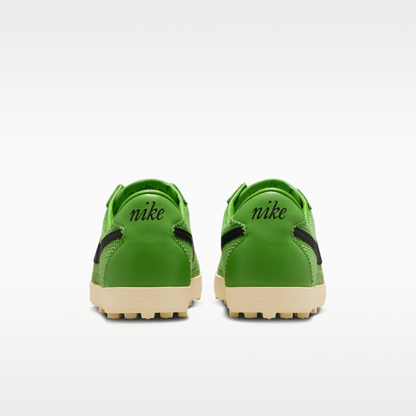 Chlorophyll/Muslin/Black