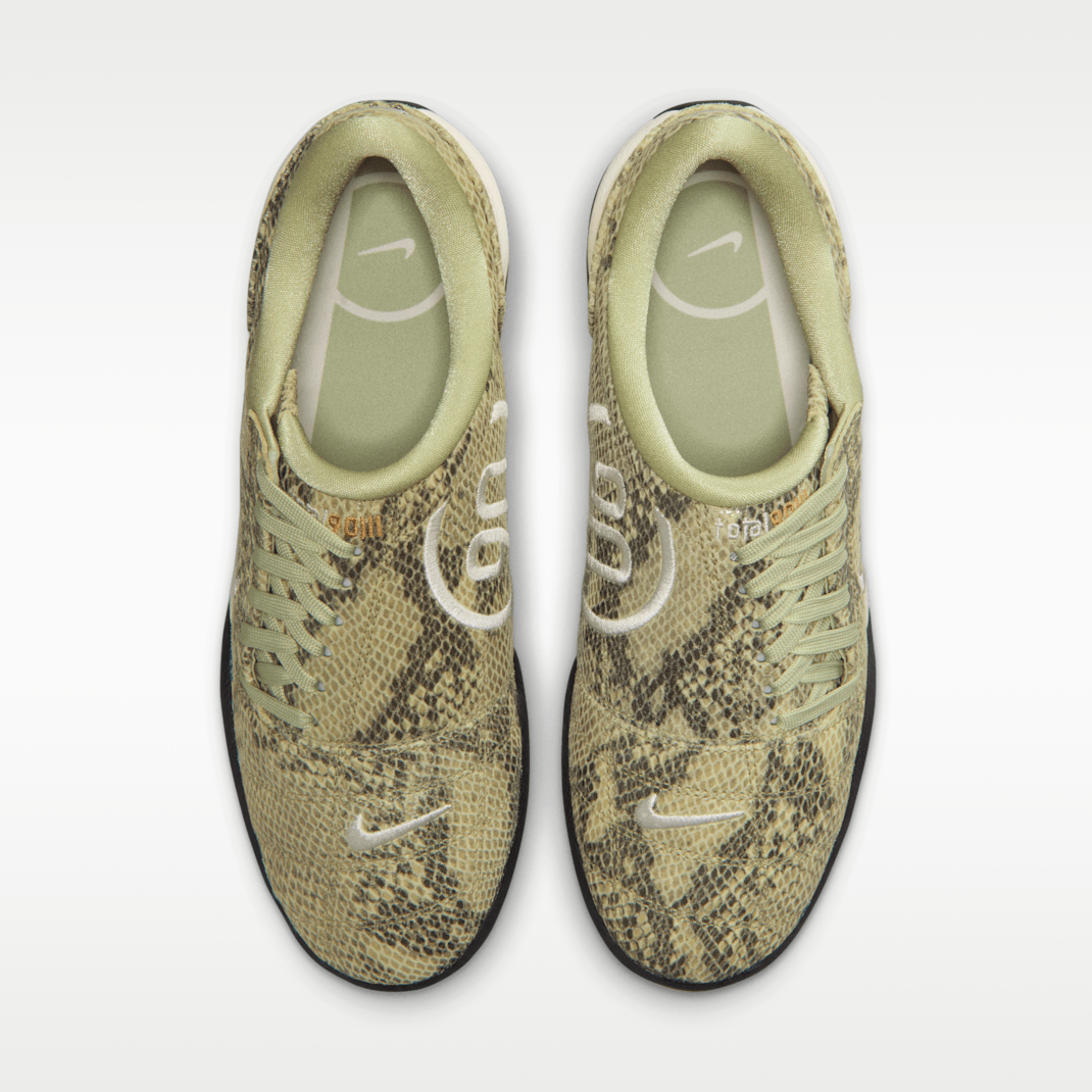 Olive Aura/Pale Ivory/Black/Pale Ivory