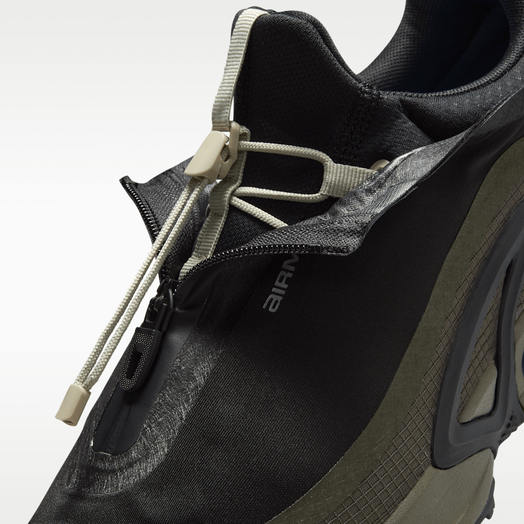 Black/Cargo Khaki/Stone/Metallic Silver