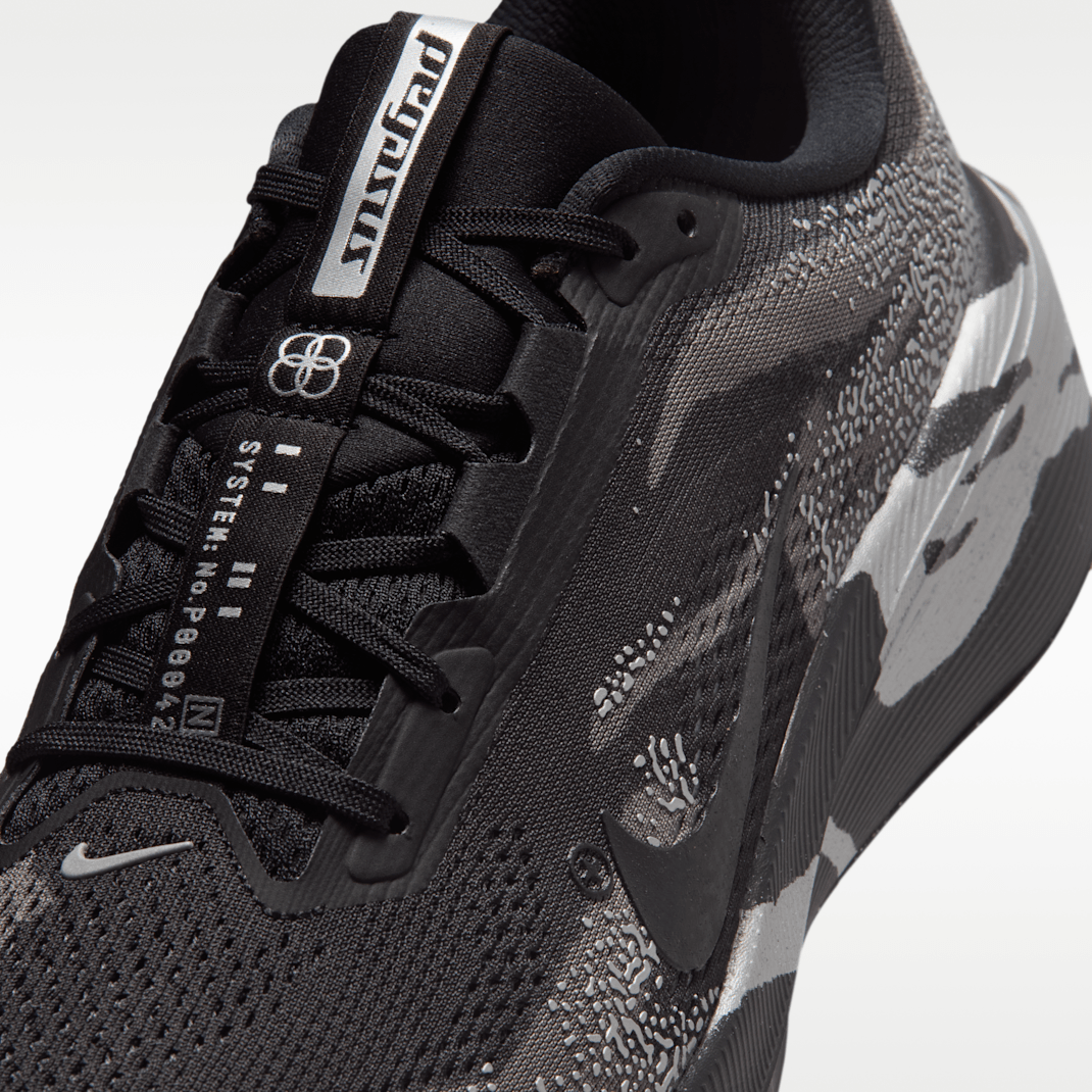Black/Medium Ash/Metallic Silver/Black