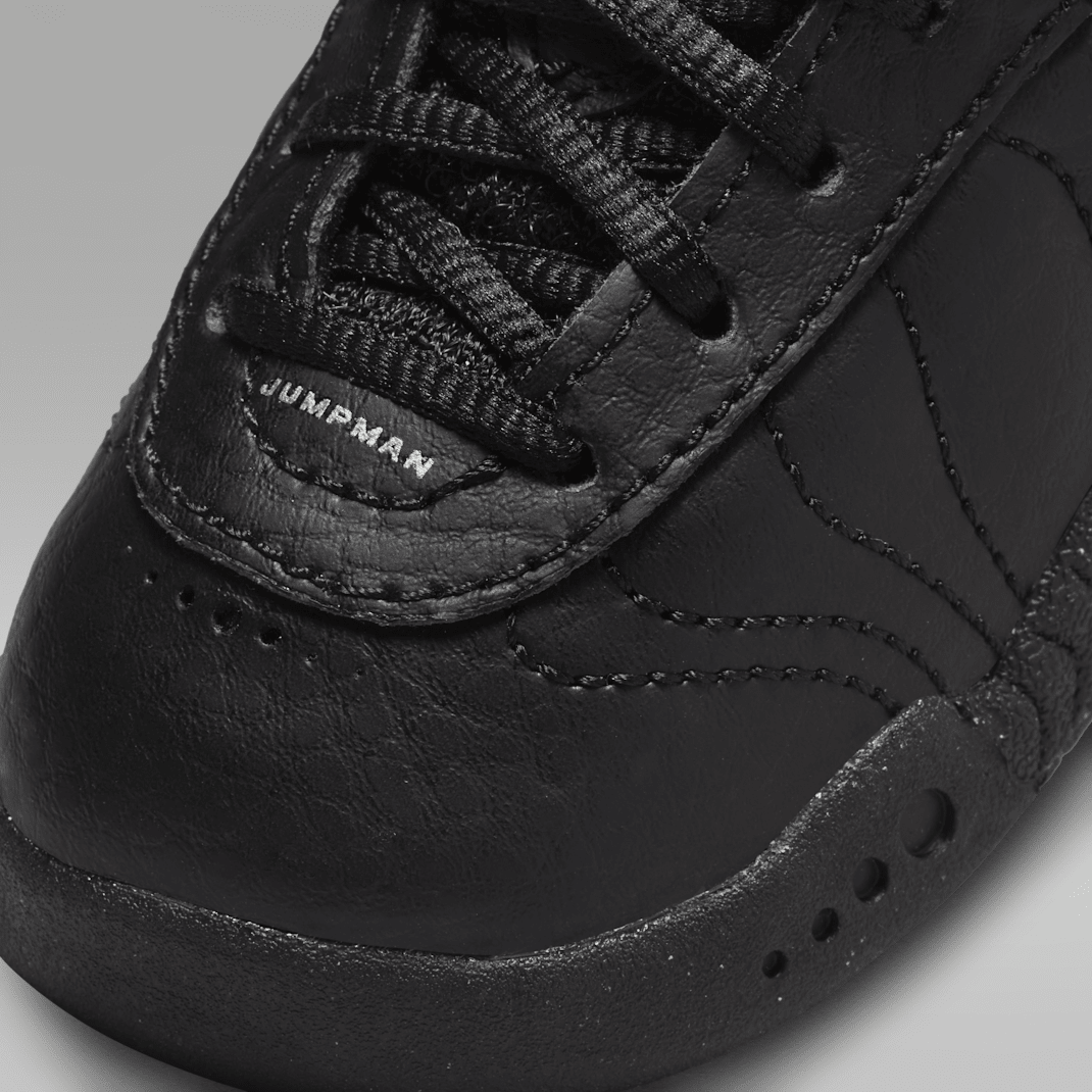 Black/Metallic Silver/White