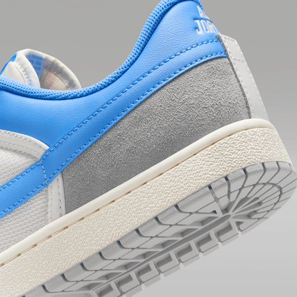 Summit White/Light Smoke Grey/Sail/University Blue