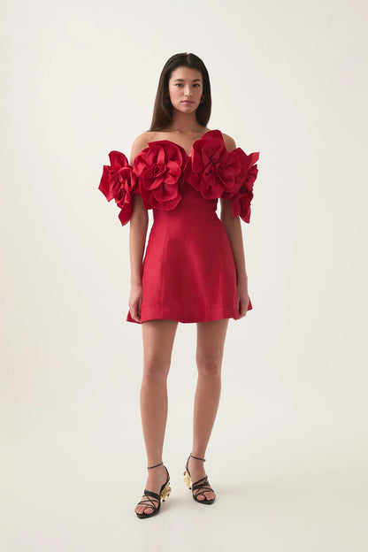 SCARLET RED