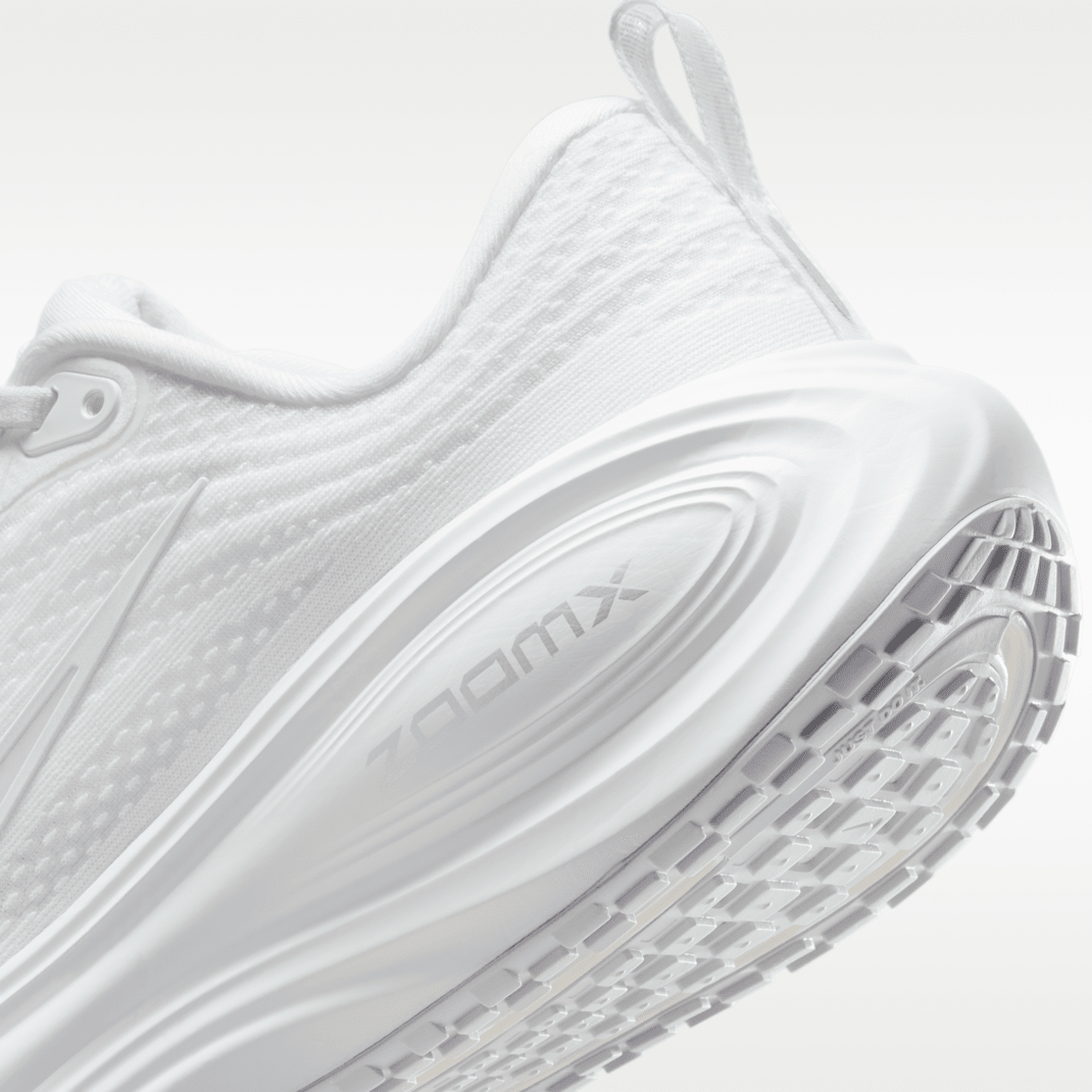 White/Photon Dust/Metallic Silver/Summit White