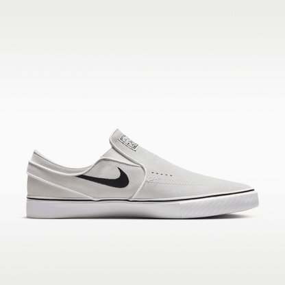 Summit White/Summit White/White/Black