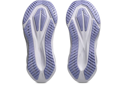 White/Lilac Hint