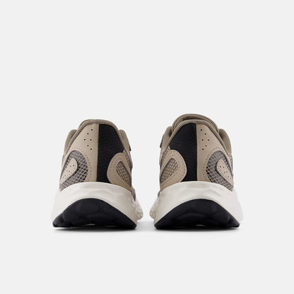 Thunder Brown With Stoneware And Black