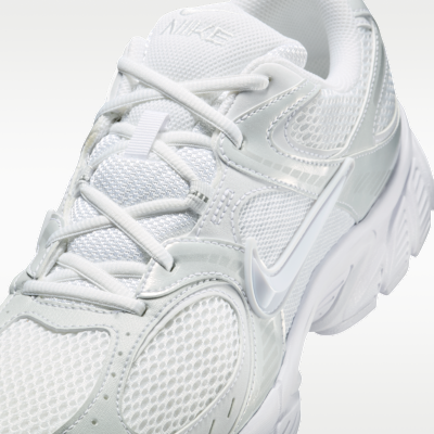 White/Black/Metallic Silver/White