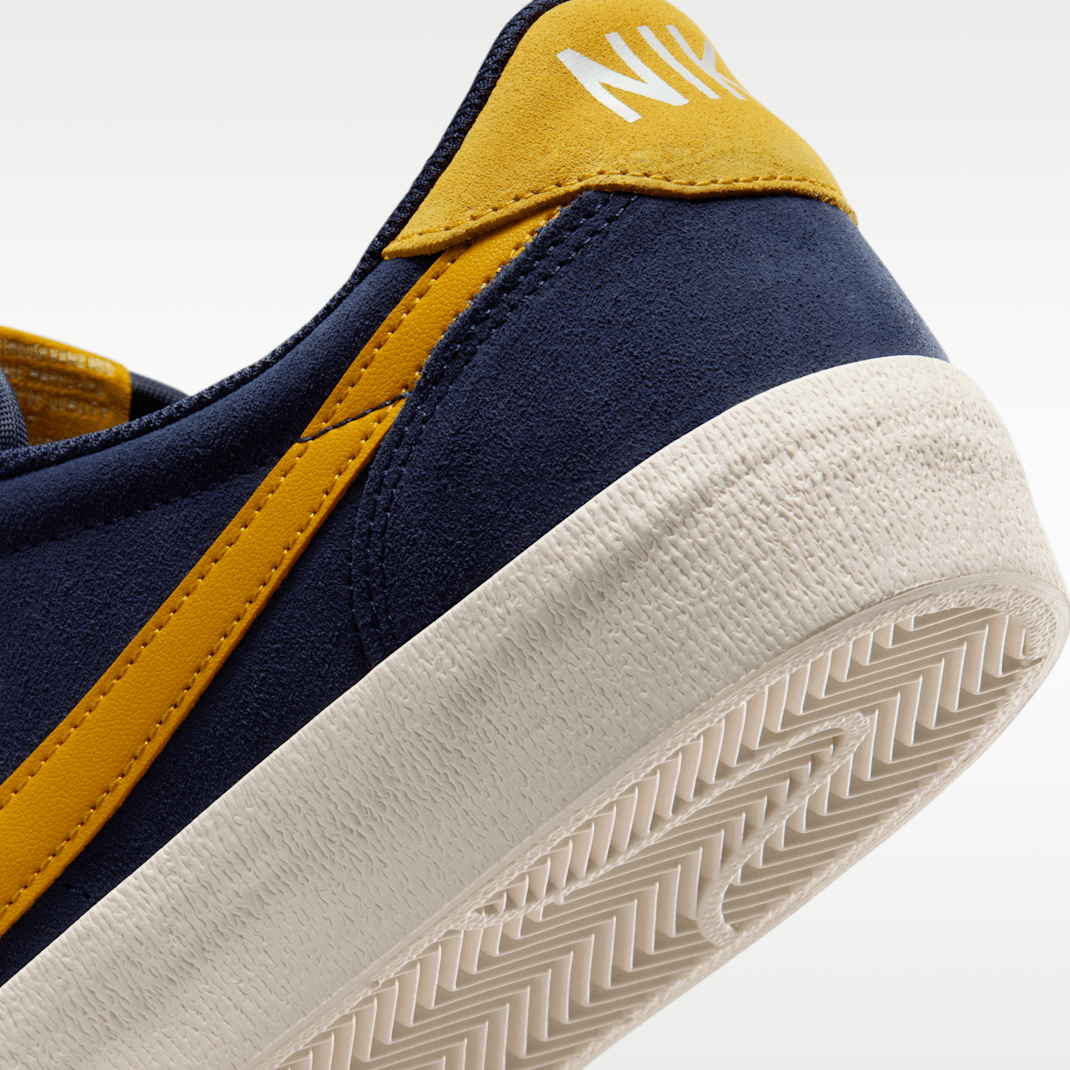 Obsidian/Pale Ivory/Mineral Yellow