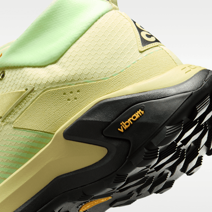 Life Lime/Barely Volt/Smoke Grey/Dark Smoke Grey