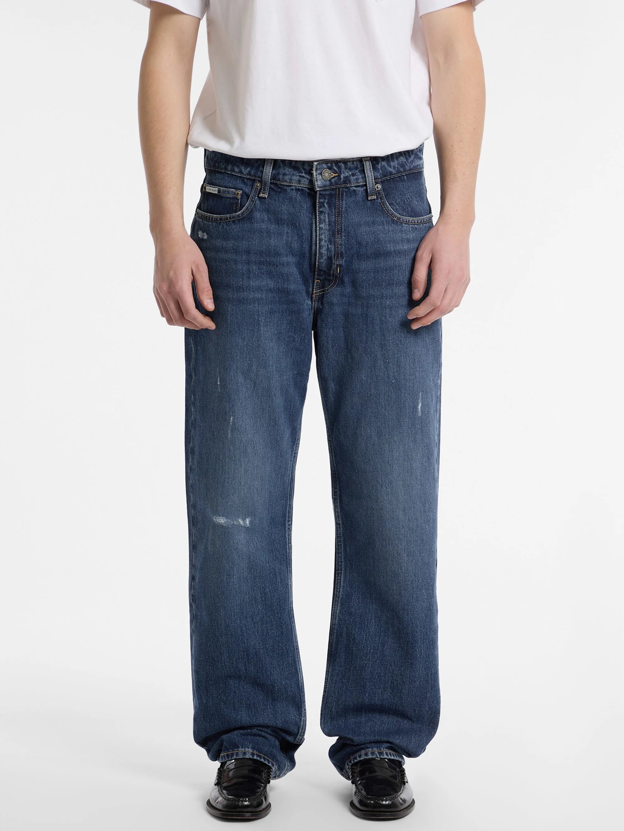Gj Distressed Dark Wash