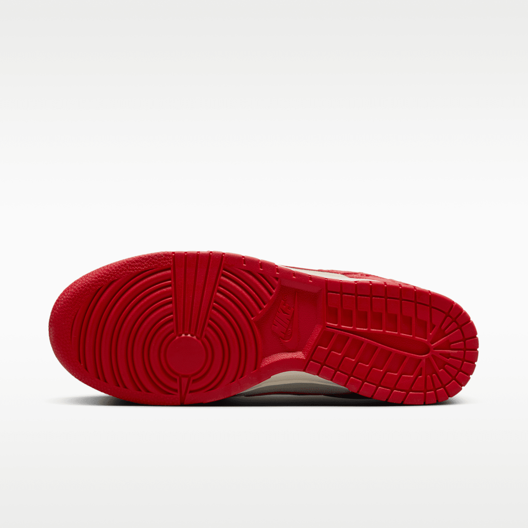 Coconut Milk/Pale Ivory/Black/University Red