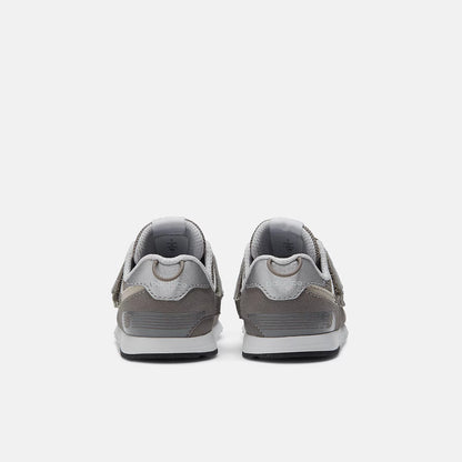 Rain Cloud With Nb White