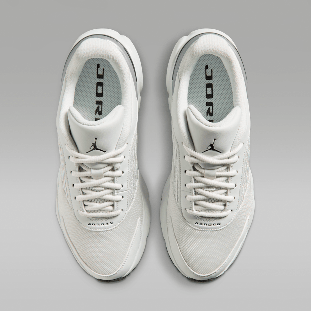 Summit White/Metallic Silver/Black