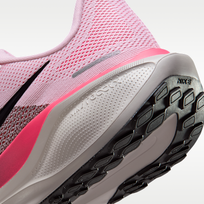 Pink Foam/Taupe Grey/Hyper Pink/Off Noir