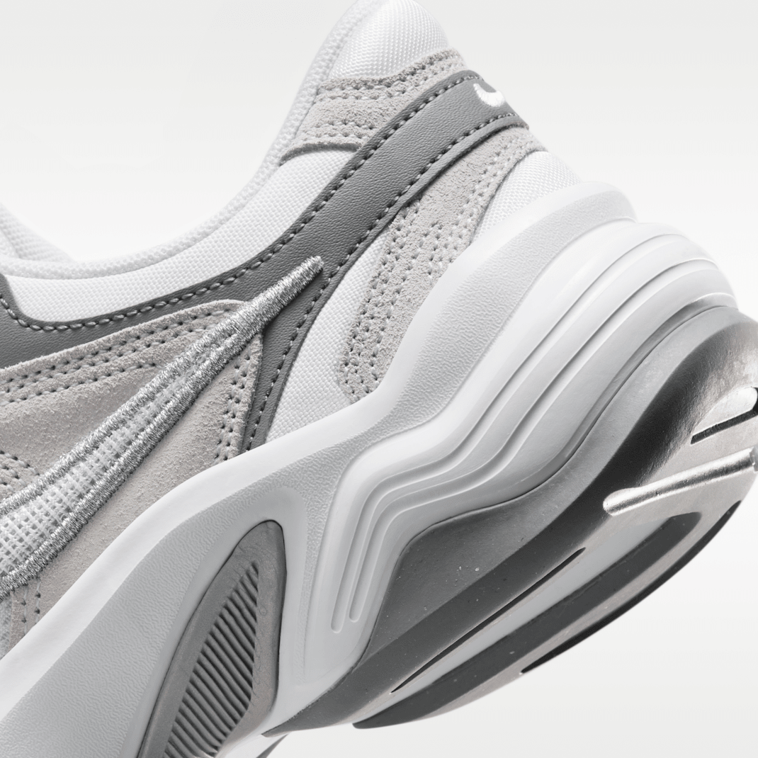 White/Smoke Grey/Black/Metallic Silver