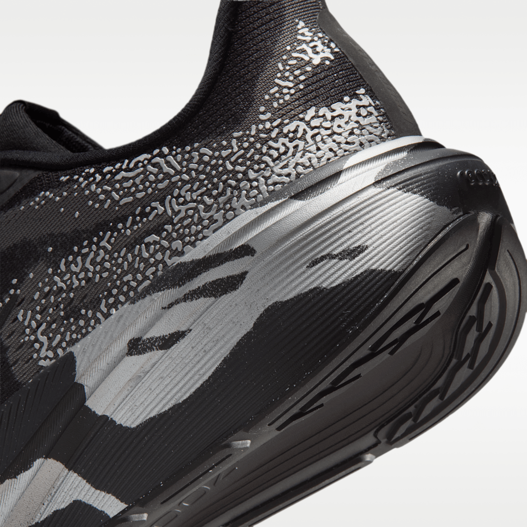 Black/Medium Ash/Metallic Silver/Black