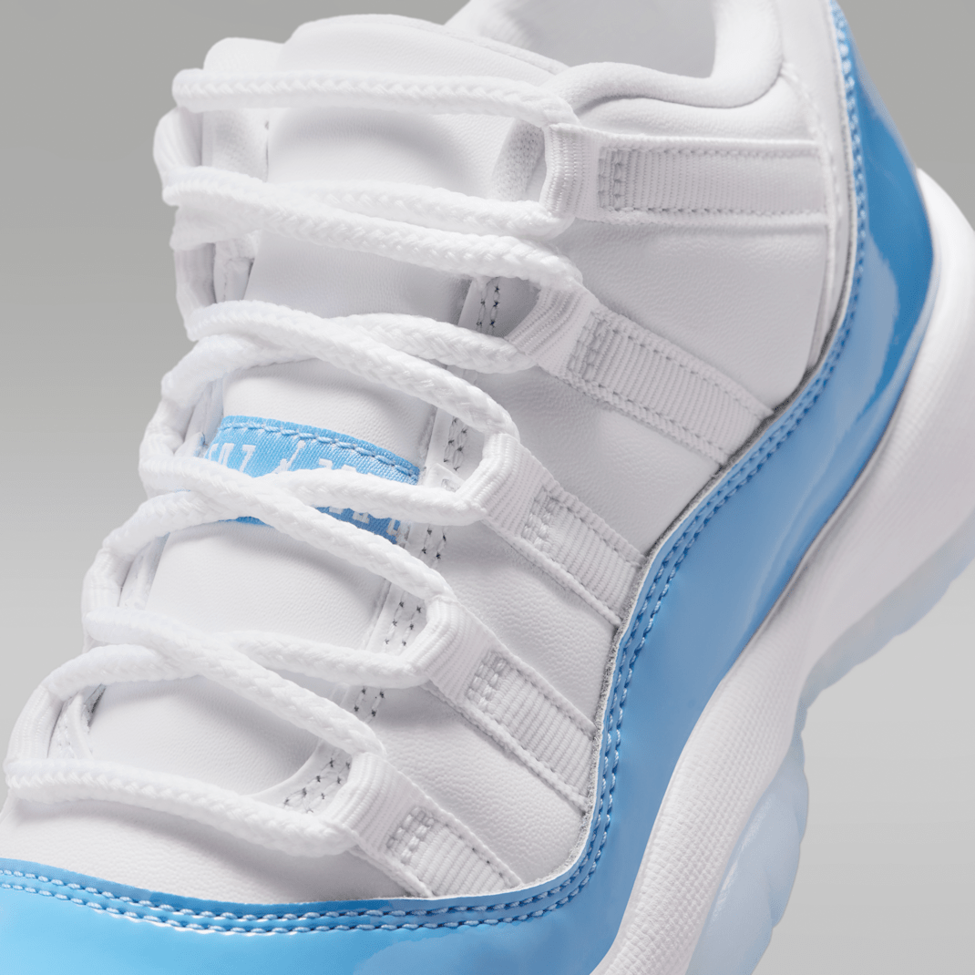 White/Black/University Blue 3