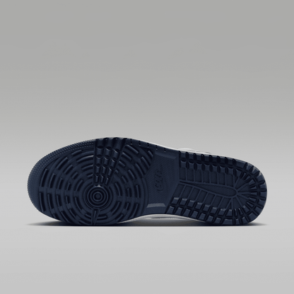 White/Midnight Navy/Metallic Silver