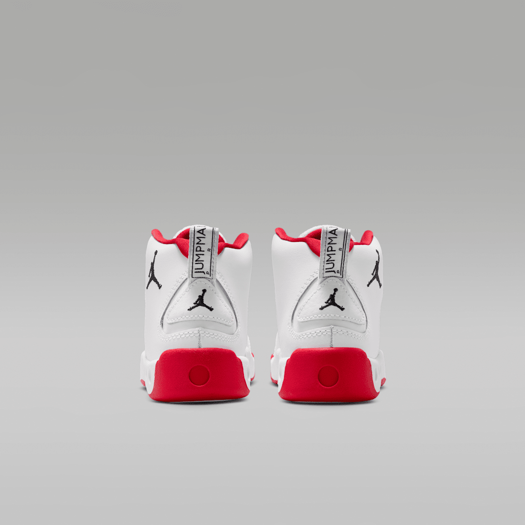 White/True Red/Metallic Silver/Black 2