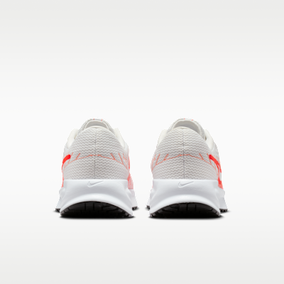 Summit White/Turf Orange/White/Bright Crimson