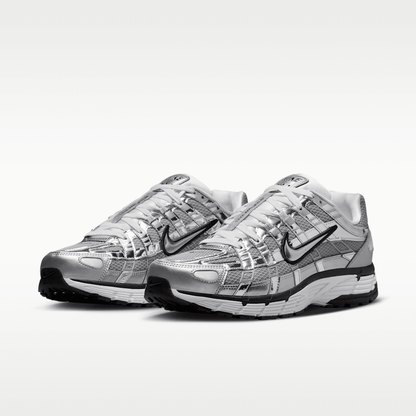 Metallic Silver/Sail/Black/Metallic Silver