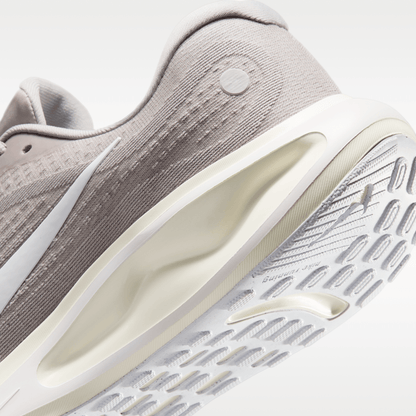 College Grey/Sail/Photon Dust/White