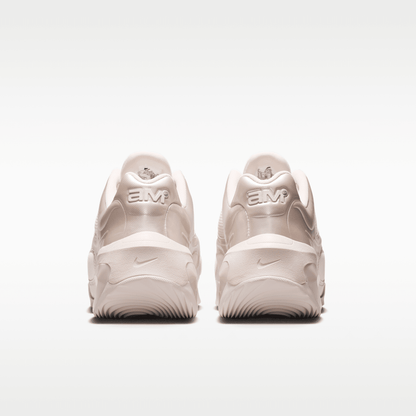 Chalk/Metallic Silver/Chalk