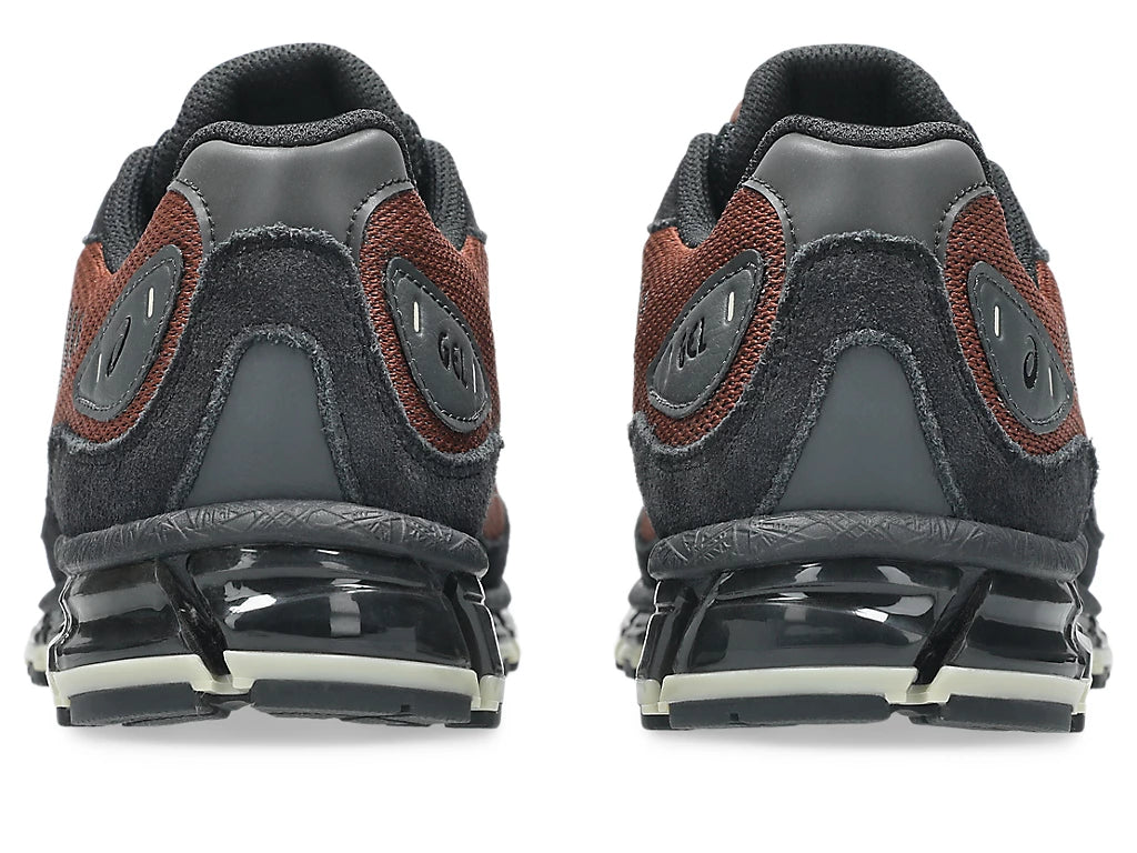Reddish Brown/Black