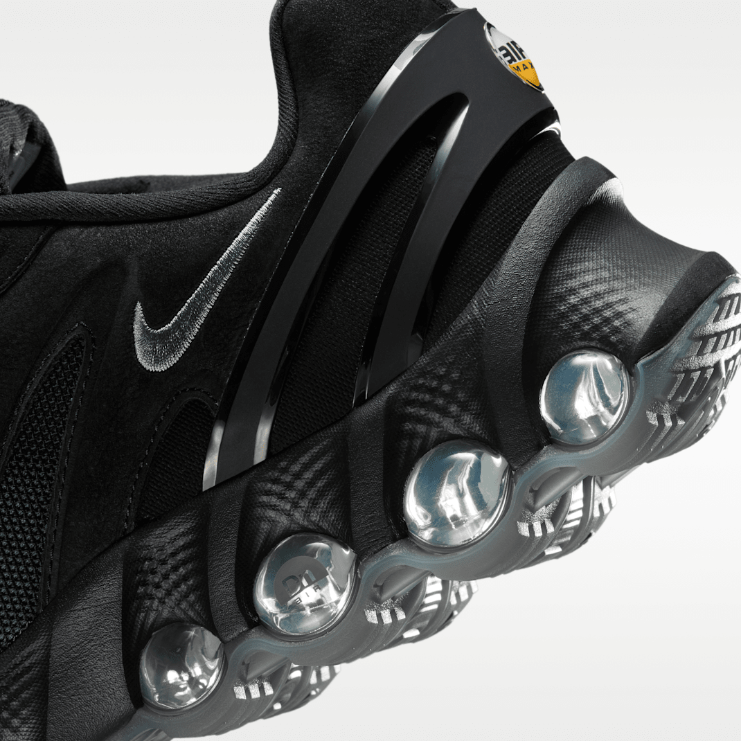Black/Smoke Grey